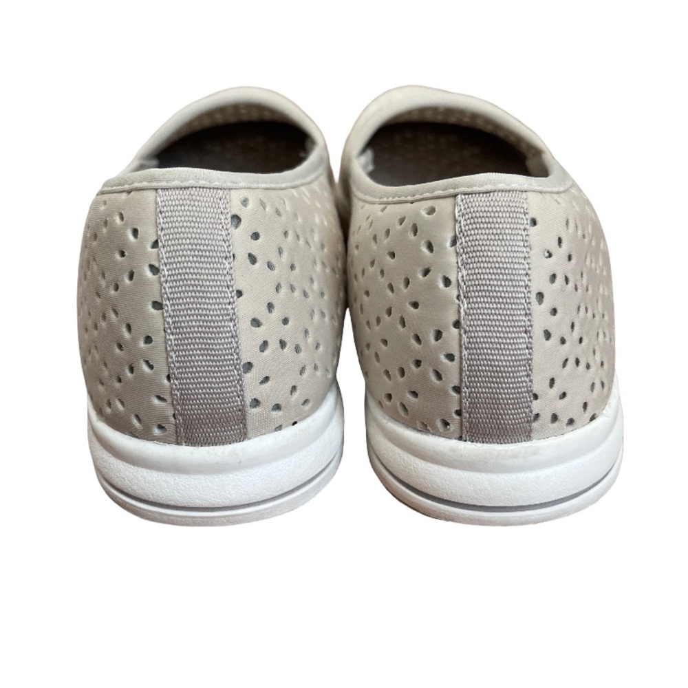 Clarks Cloudsteppers Women’s 8M Beige Canvas Comfort Slip‑On Shoes - Picture 4 of 6